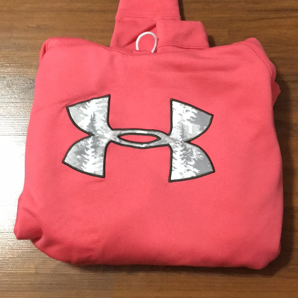Under Armour sweatshirt